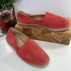 Talbots Izzy Scalloped Suede Chic Red Espadrilles Size 9‎